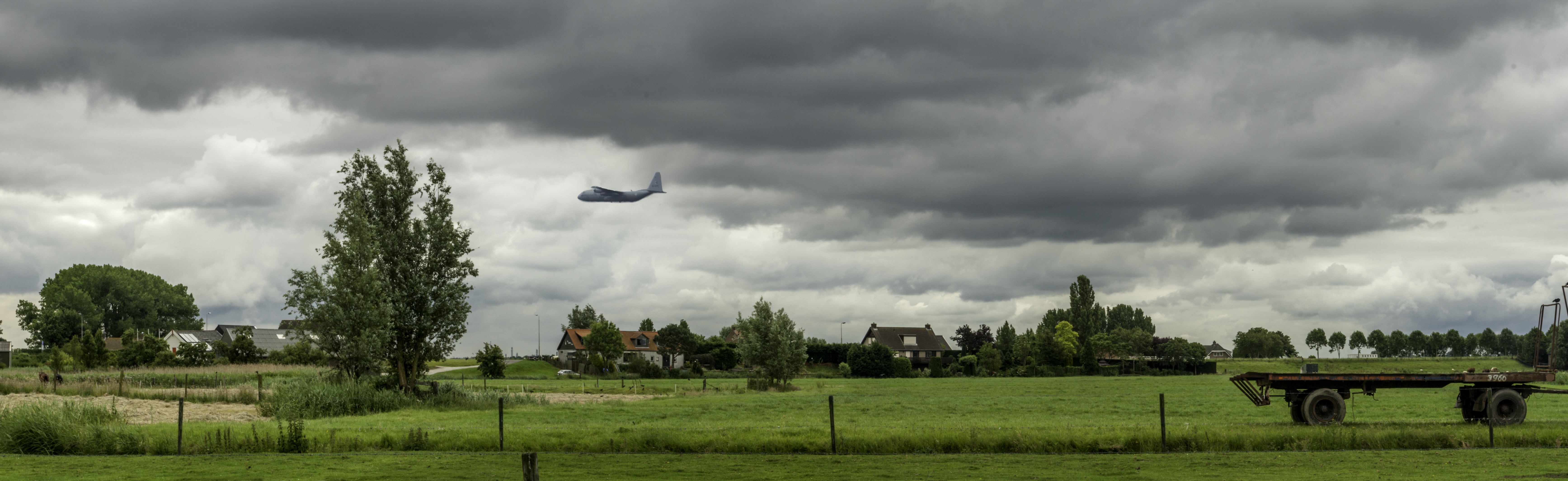 Verkenningsvlucht boven Strijen - Foto Jan Boudewijns