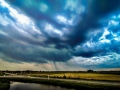 Een mini regenhoosje in Strijen - foto Ferry Krauweel