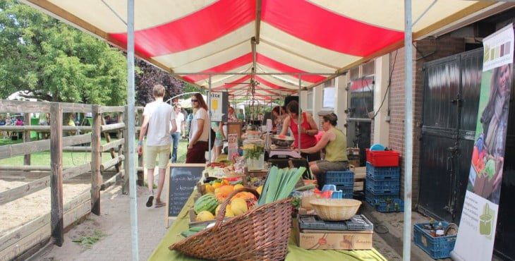 Sfeervolle duurzame markt op de Open Dag - De Peerdegaerdt