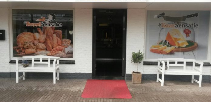 14053851_900241976769710_4585610714303207883_o