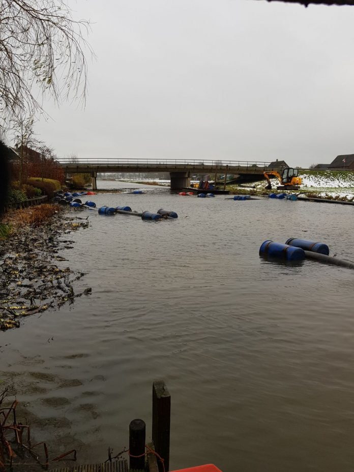 WhatsApp Image 2017-12-13 at 11.35.54(3)