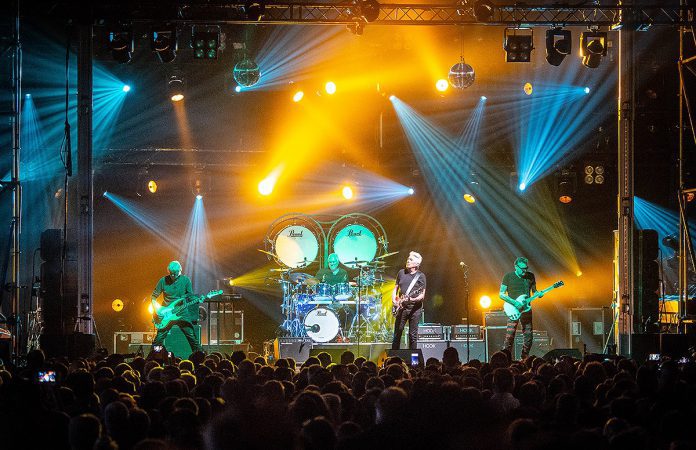 35346870_1741828165900686_1641972701704749056_n