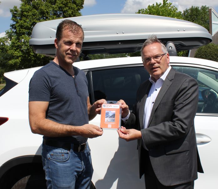 Uitreiking chemisch DNA autokit (aangepast)