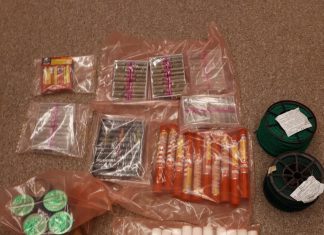 Politie neemt 10 kg illegaal vuurwerk in beslag in woning in Strijen