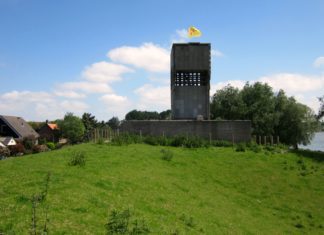 Luchtwachttoren en kazemat in de Mariapolder van Strijen open
