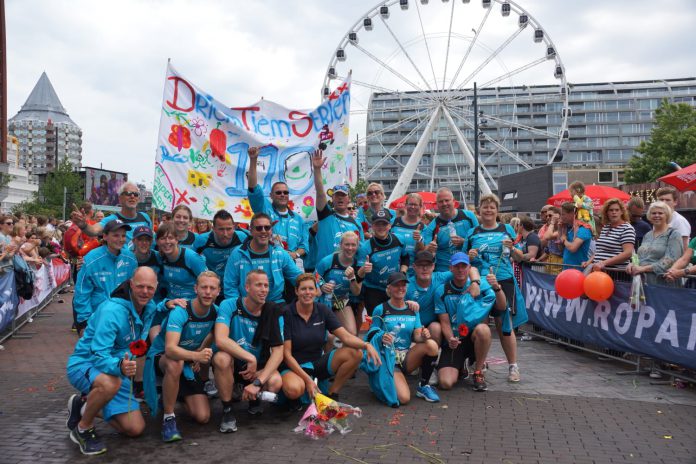 6850E0C0-3D56-47C7-B3E3-FD6A892CAE4E