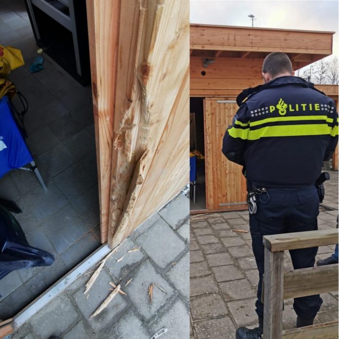 963A4C78-9101-4958-BFD4-B5AEA4859AE0