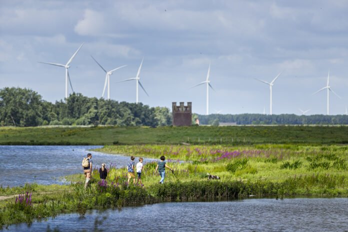 Strijensas met windpark Oude Mol