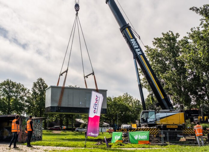 39E0DF4E-09ED-4B76-BFB5-664AB481A897