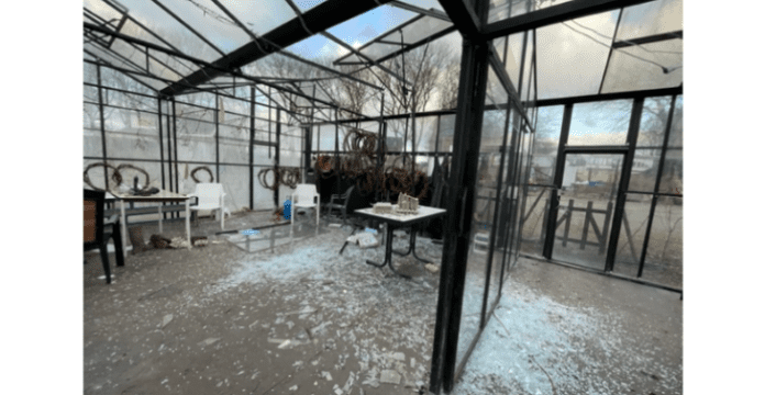 79B2365F-9933-444A-A557-2DE0C189F2B7