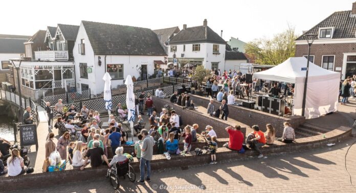 FF3827F7-C97A-4617-A94A-89BC9ECFFE48