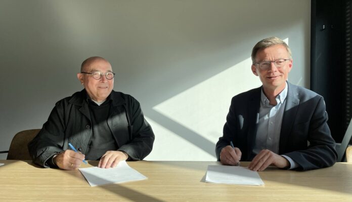 Ondertekening-intentieovereenkomst-vlasroterij