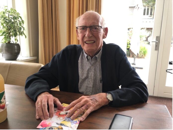 C5F8DD0E-A4EB-4397-BC4A-A96E0DF843C8