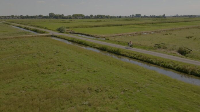 Oudeland-van-Strijen-Bovenweg-2048x1152