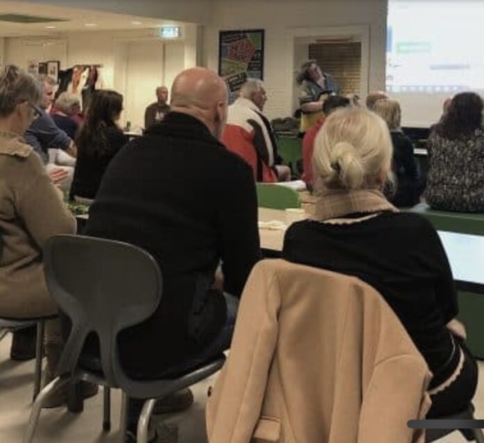 B04B32D7-52C6-479E-83C9-493F2DA1222C