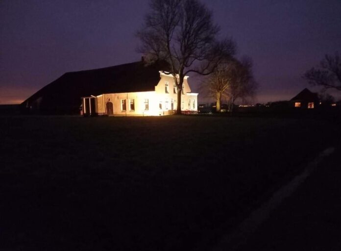 E31249B0-A326-444D-B6F7-5BB62339069B