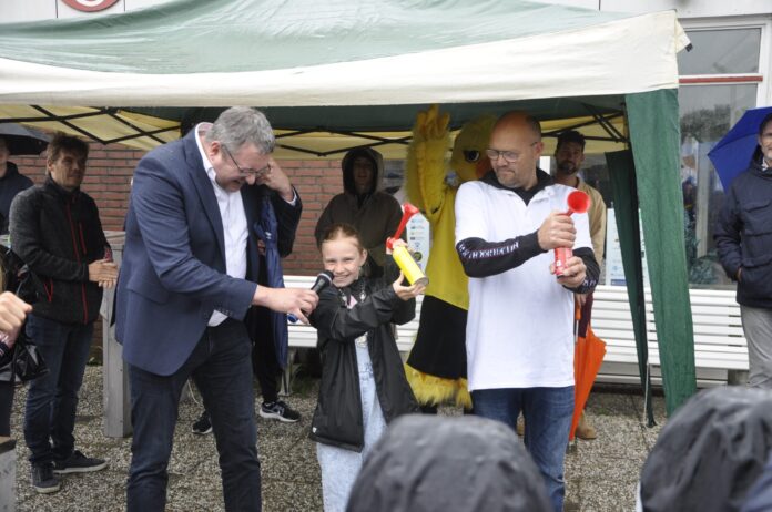 b27146fb-c290-42a5-94ba-72c1035befaa