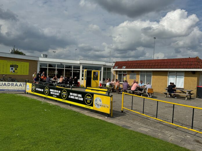 E493FCCB-63A7-40B6-88B8-C6591539A23F