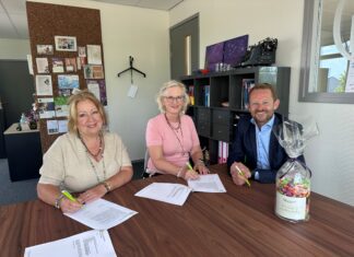 Dorpshuis Streona blijft ook de komende 5 jaar thuisbasis voor Bibliotheek Strijen