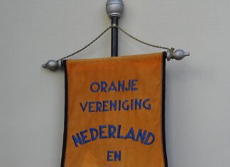 Expositie 100 jaar Oranjevereniging Strijen in museum Het land van Strijen