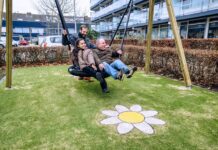 Nieuwe speelplek bij de Gruttoflat aan de Gruttostraat in Strijen geopend: samen ontwerpen, samen gebruiken